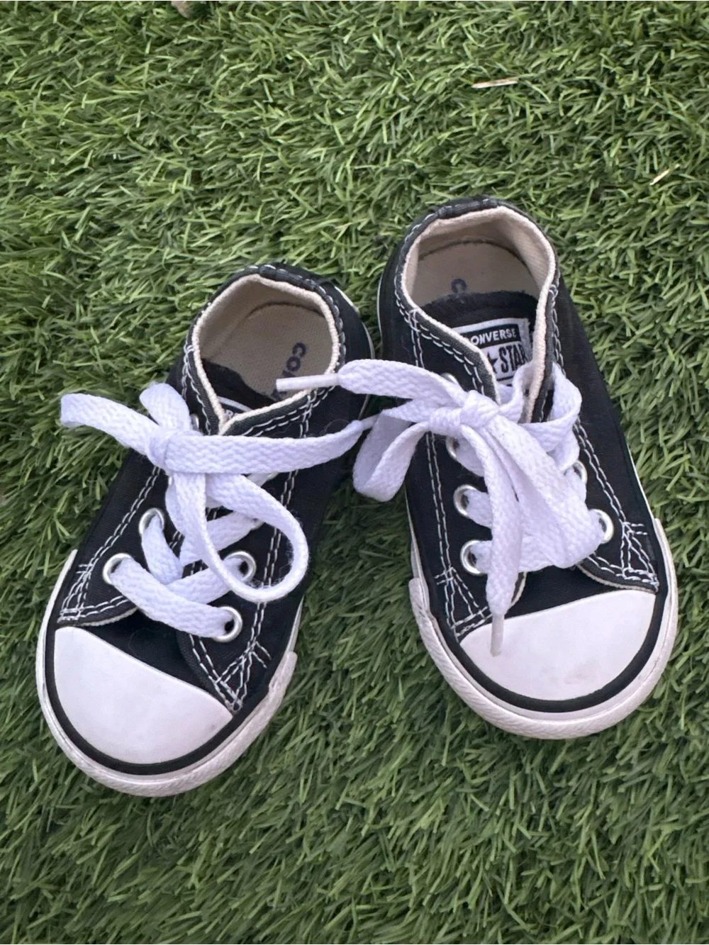 Converse Kids Black & White Low-Top Sneakers size4c  toddler